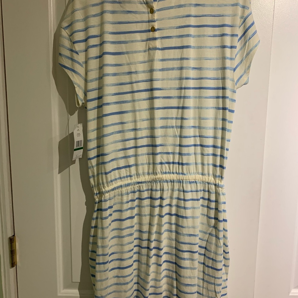 Comfy dress by Tommy.